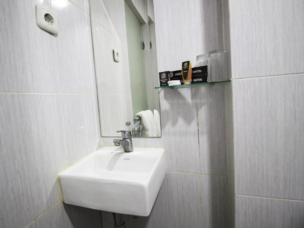 Amaliun Hotel Medan Buitenkant foto