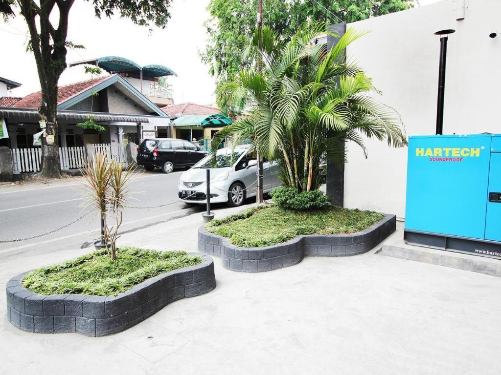 Amaliun Hotel Medan Buitenkant foto